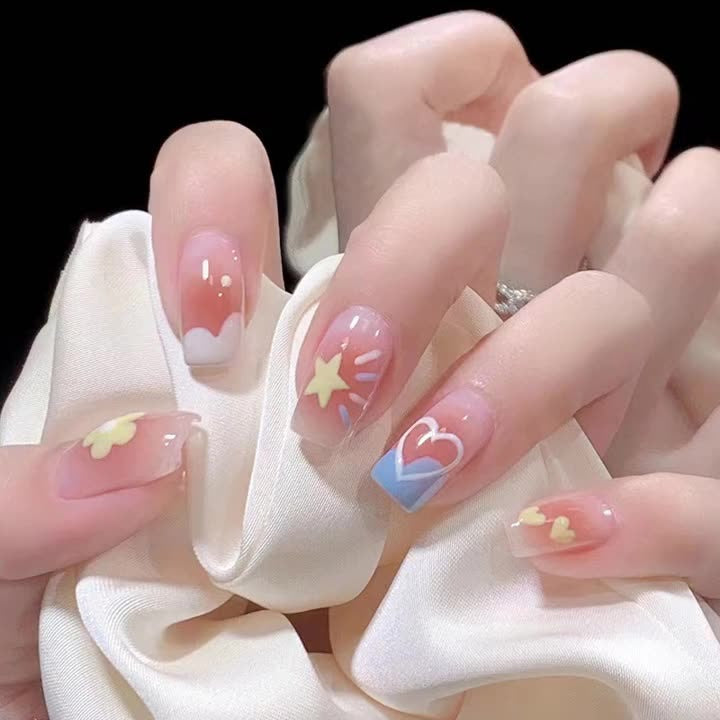 Flower Love Star Sweet Cool Fake Nails  - 24Pcs