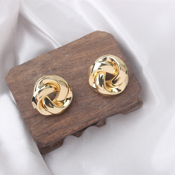 New Vintage Metal Twisted Rose Flower Stud Earrings