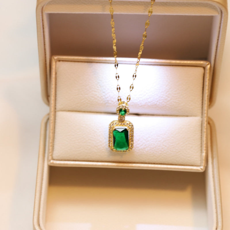 3-piece Set Luxury Fashion Emerald Necklace Earrings Ring